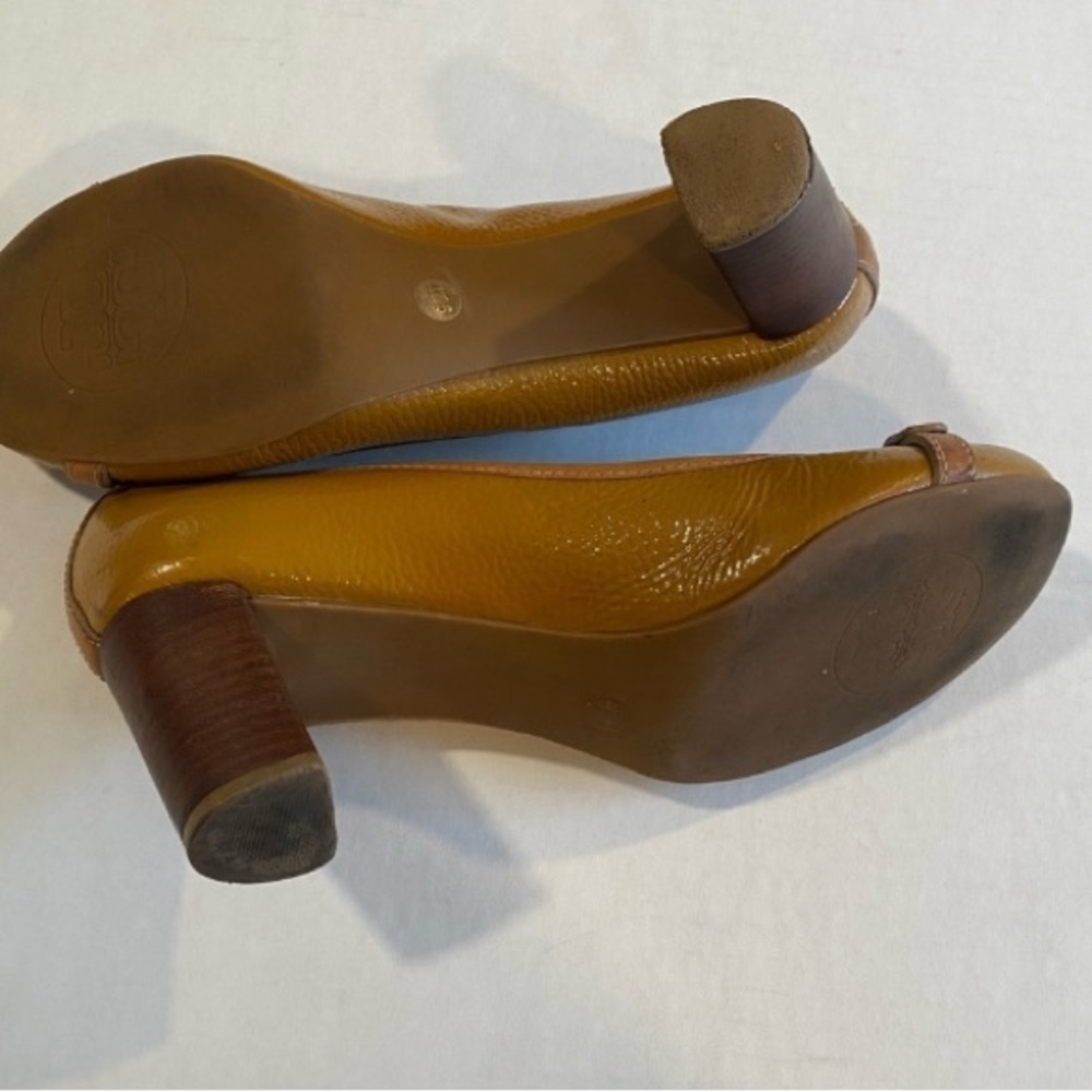 Tory Burch Brown Leather Block Heel Pumps - Picture 13 of 15